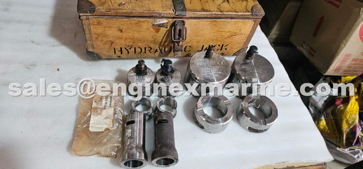 MAN B&amp;W – 8L23/30 – ENGINE TOOLS