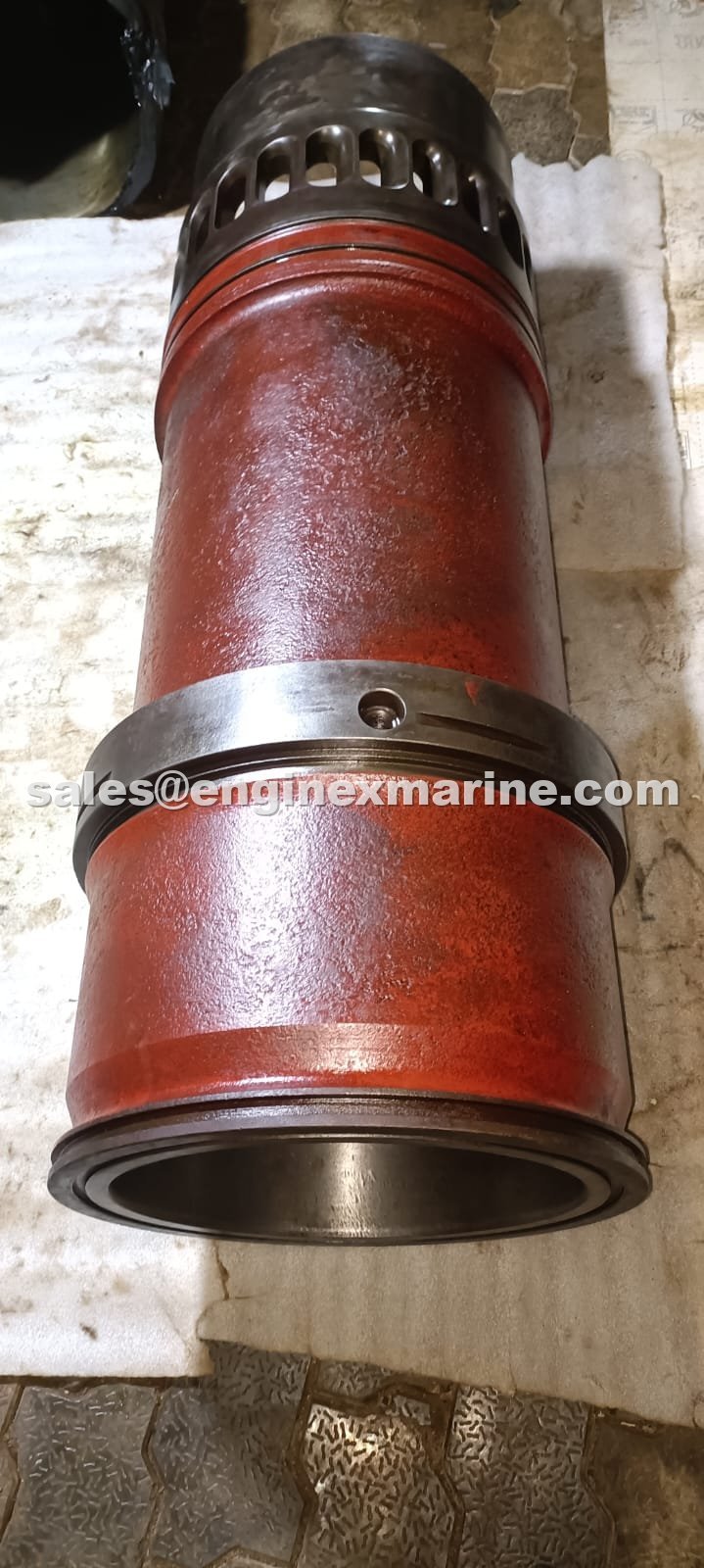 MAN B&W – 5S26MC – LINER