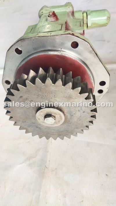 MAK – M453C – OIL PUMP