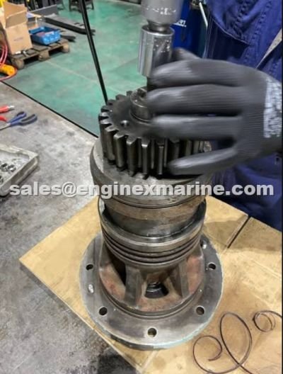 HYUNDAI HIMSEN – 16H32/40 – LUBE OIL PUMP